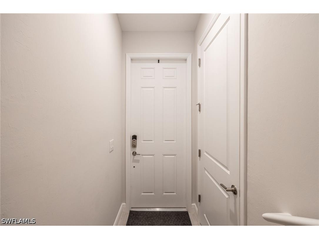2555 Seychelles Drive #406 Naples FL 34112 226017133 image3