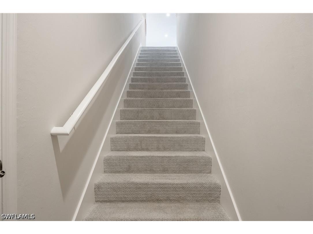 2555 Seychelles Drive #406 Naples FL 34112 226017133 image4