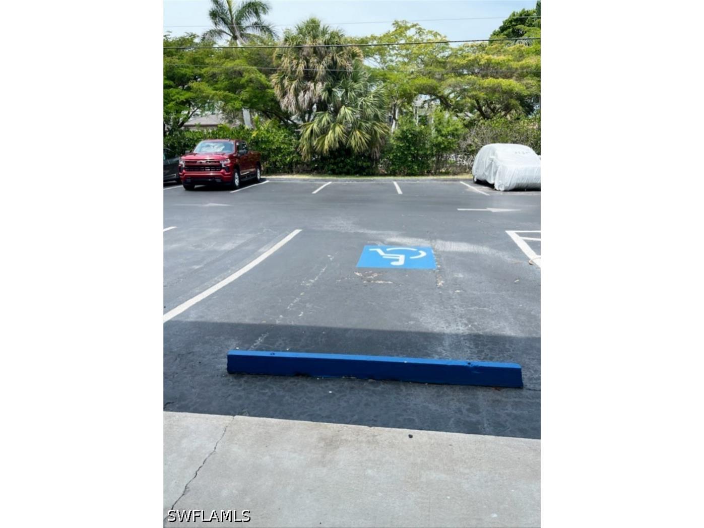 2555 Tamiami Trail N #102 Naples FL 34103 226013172 image13