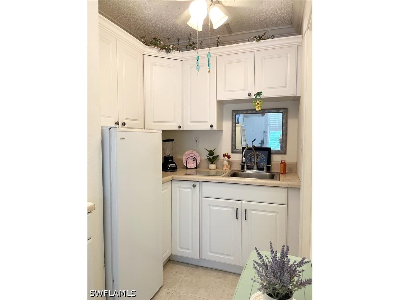 2555 Tamiami Trail N #102 Naples FL 34103 226013172 image4