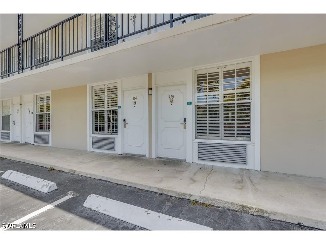 2555 Tamiami Trail N #115 Naples FL 34103 226019298 image2