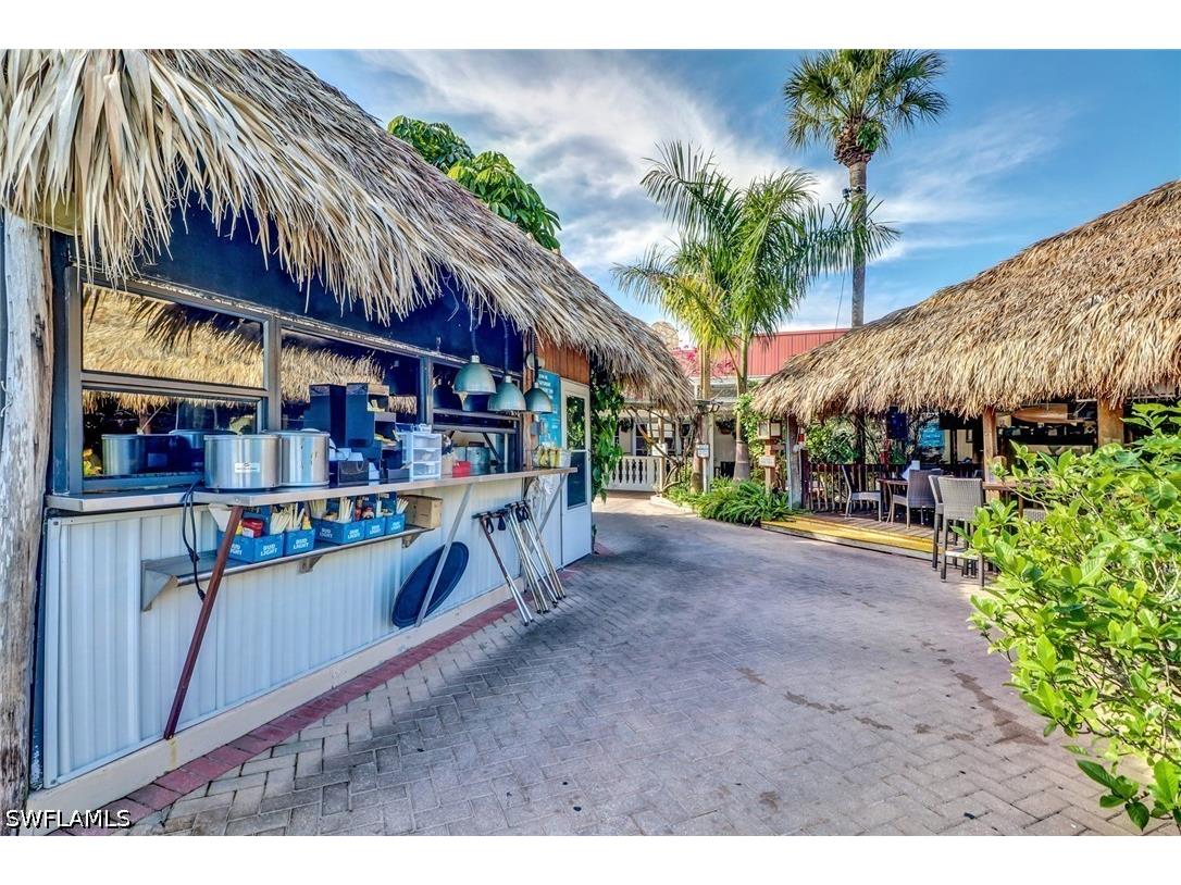 2555 Tamiami Trail N #115 Naples FL 34103 226019298 image27
