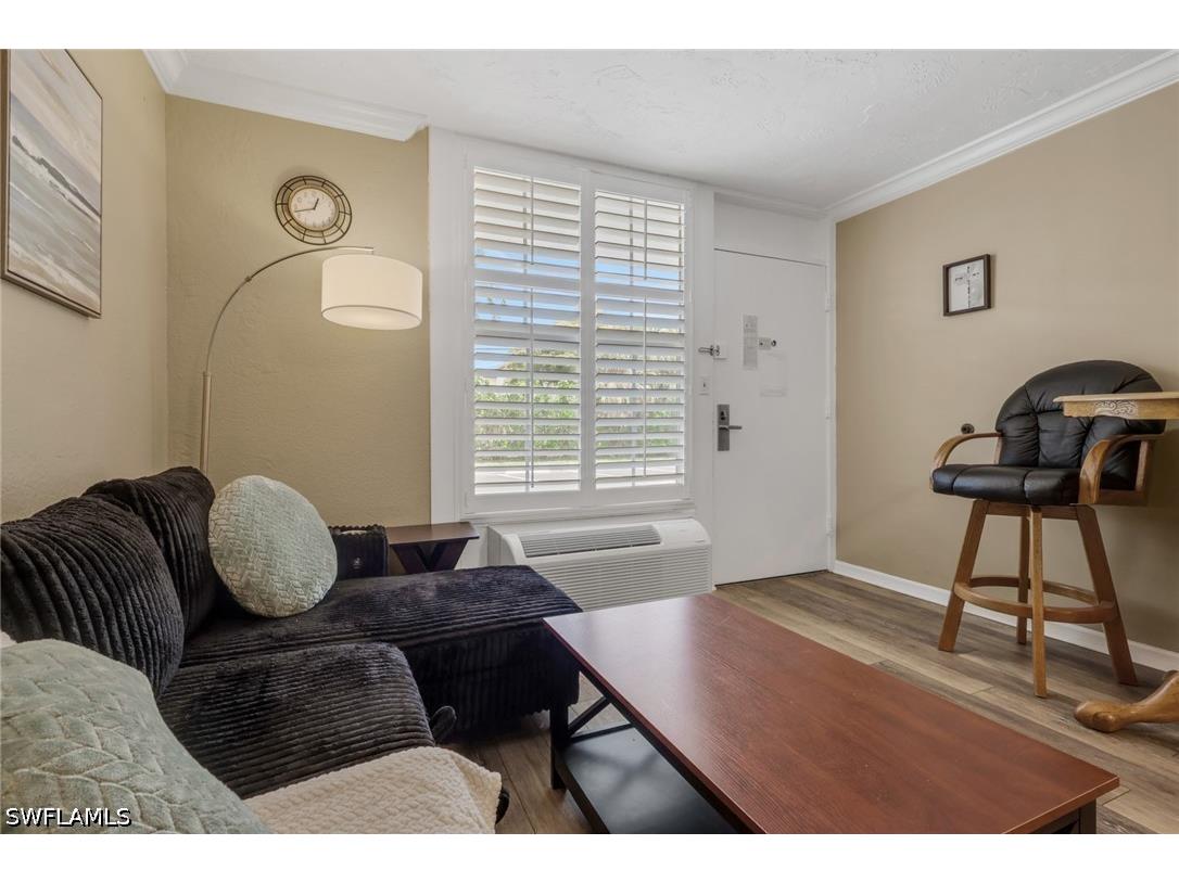 2555 Tamiami Trail N #115 Naples FL 34103 226019298 image9