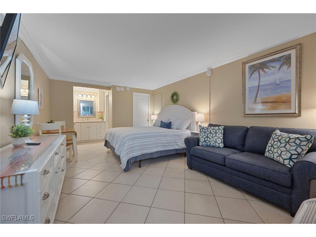 2555 Tamiami Trail N #156 Naples FL 34103 226000992 image3
