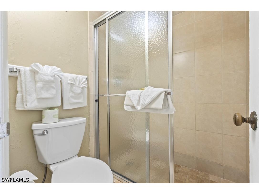 2555 Tamiami Trail N #164 Naples FL 34103 226011643 image6