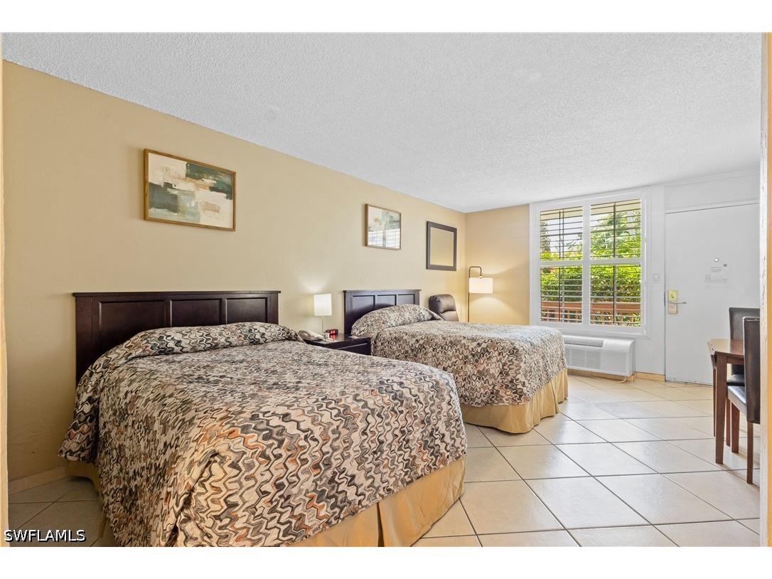 2555 Tamiami Trail N #164 Naples FL 34103 226011643 image9