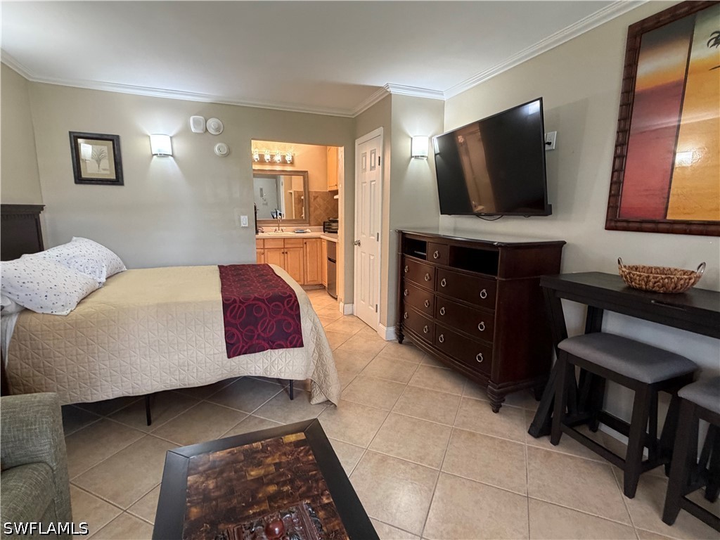 2555 Tamiami Trail N #238 Naples FL 34103 226018958 image4