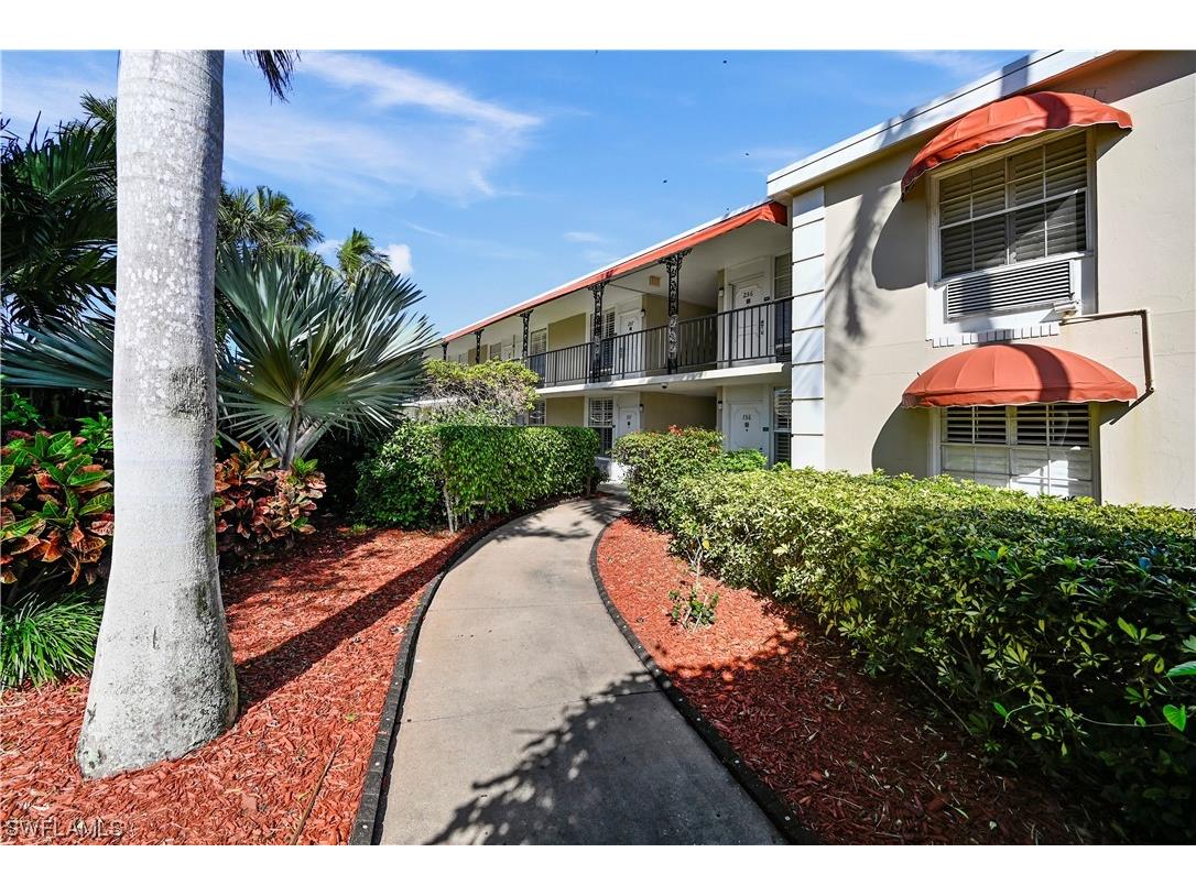 2555 Tamiami Trail N #239 Naples FL 34103 223015068 image1