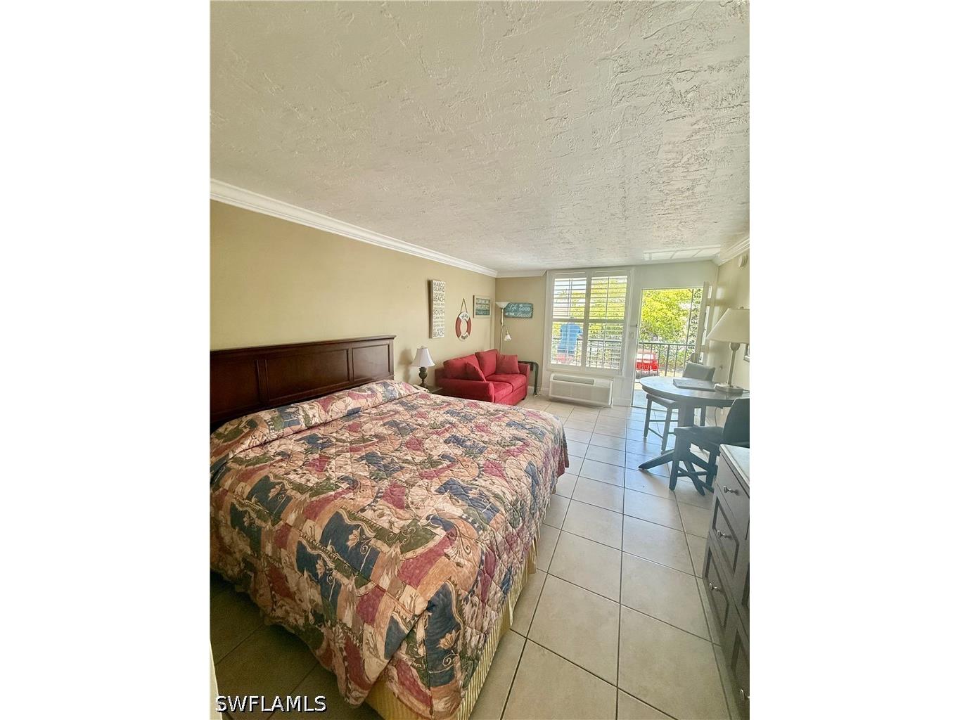 2555 Tamiami Trail N #250 Naples FL 34103 226016677 image3