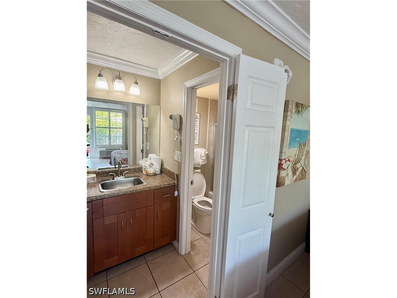 2555 Tamiami Trail N #250 Naples FL 34103 226016677 image9