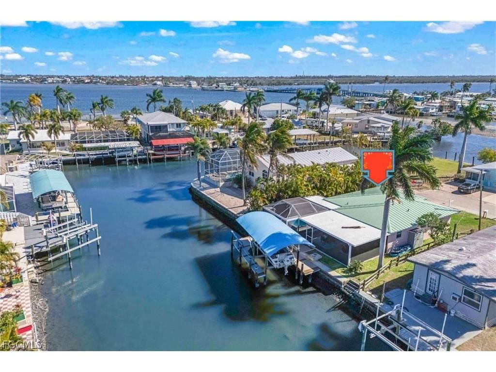 2556 Cay Cove Matlacha FL 33993 2026006135 image1