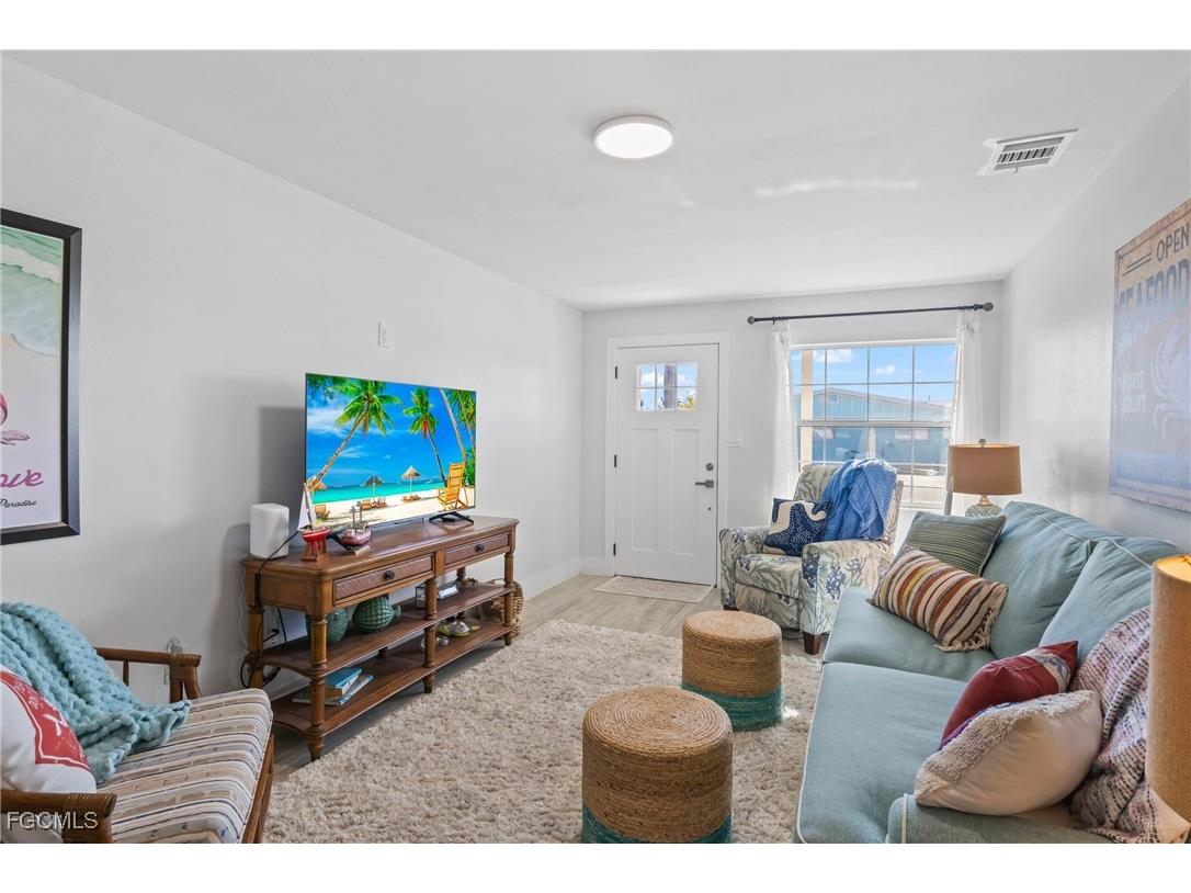 2556 Cay Cove Matlacha FL 33993 2026006135 image7