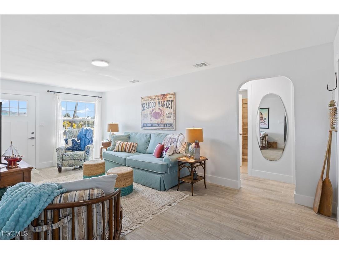 2556 Cay Cove Matlacha FL 33993 2026006135 image8