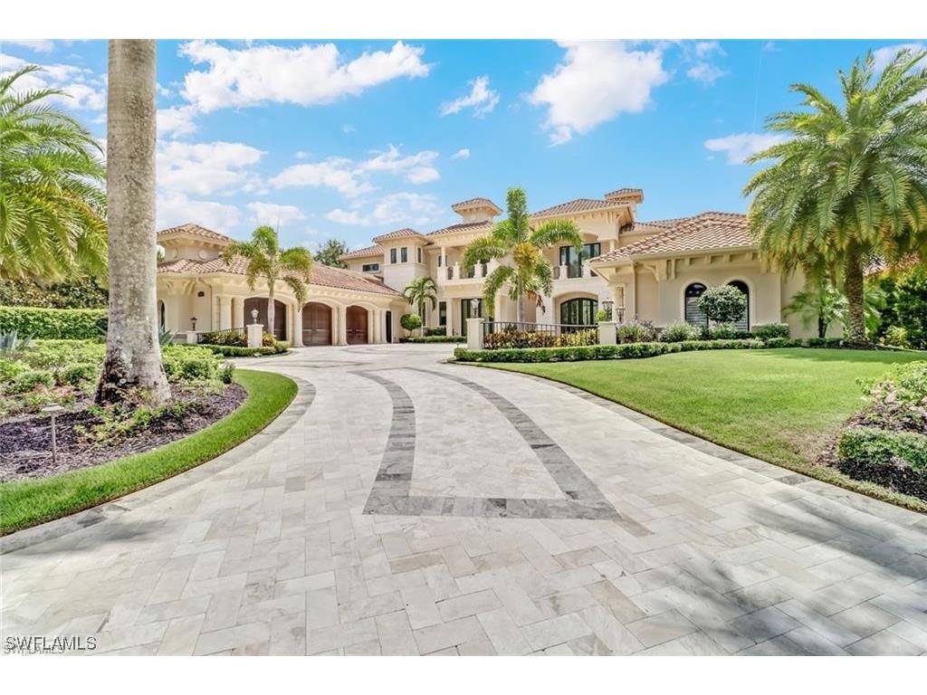 2556 Escada Drive Naples FL 34109 223035866 image1