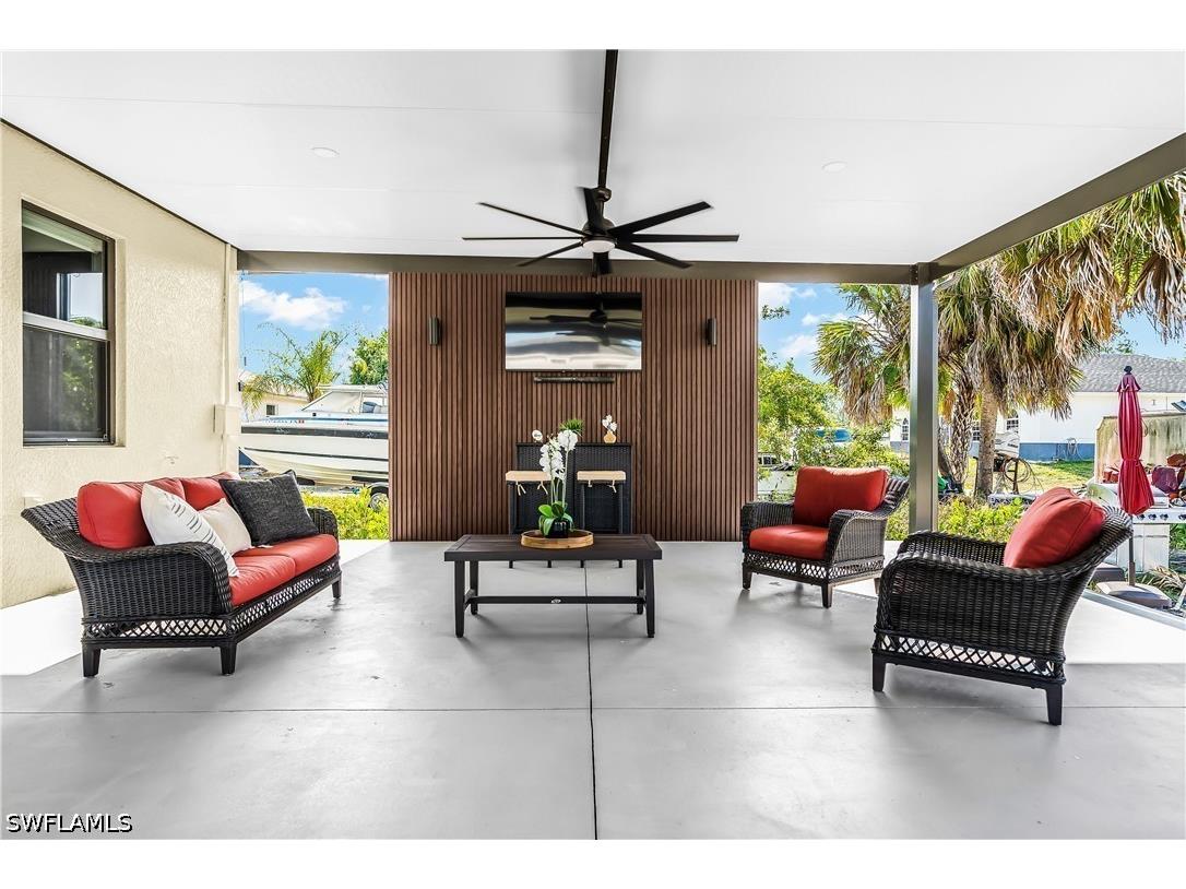 2557 29th Avenue NE Naples FL 34120 226018414 image12