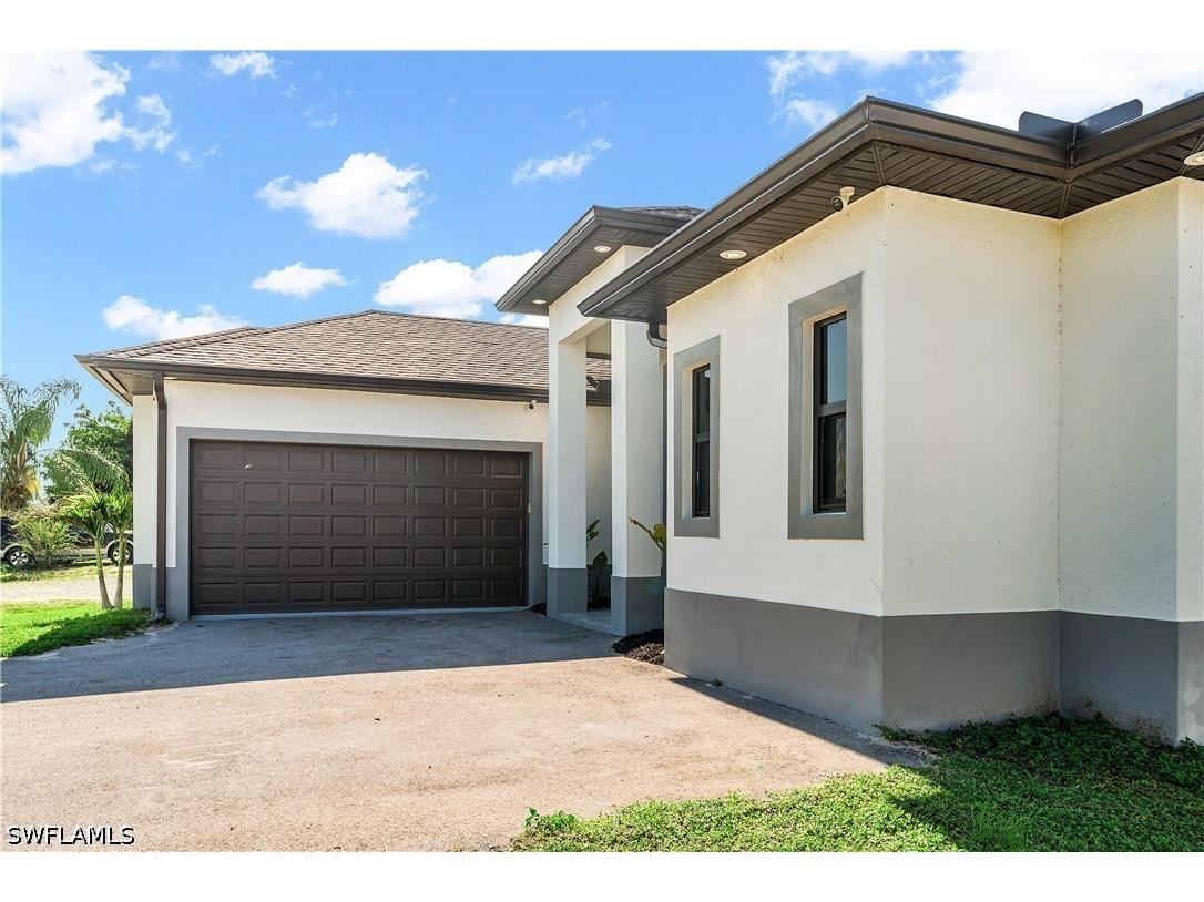2557 29th Avenue NE Naples FL 34120 226018414 image5