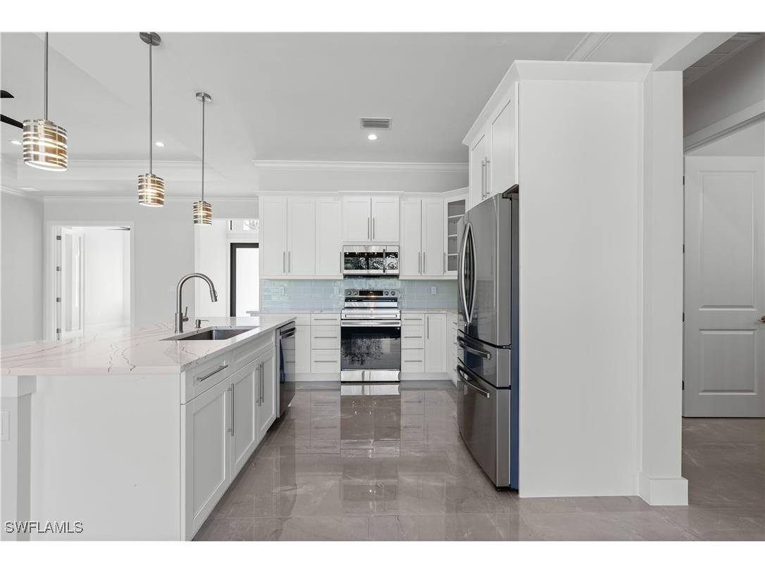 2557 8th Avenue SE Naples FL 34117 225077699 image9