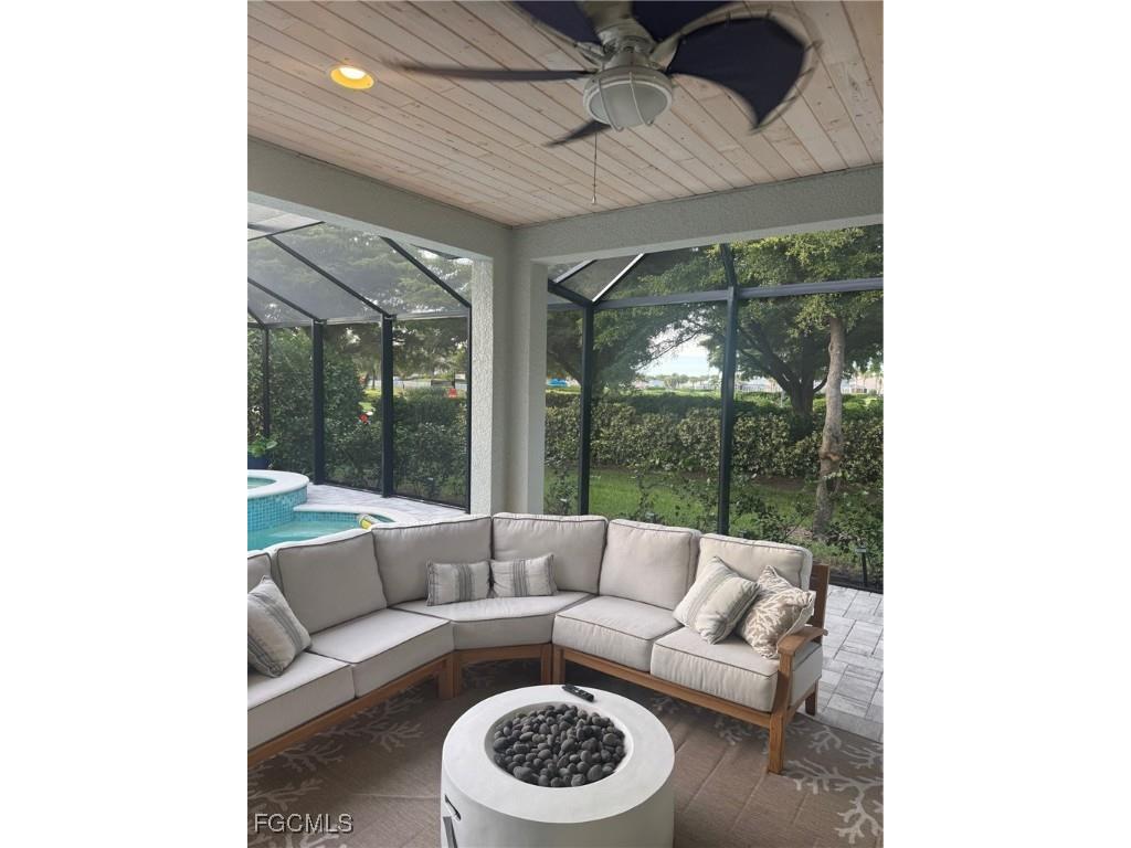 2557 Ashbury Circle Cape Coral FL 33991 2025019524 image16