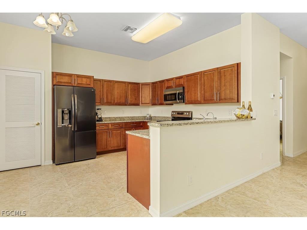 2557 Keystone Lake Drive Cape Coral FL 33909 2026006834 image10