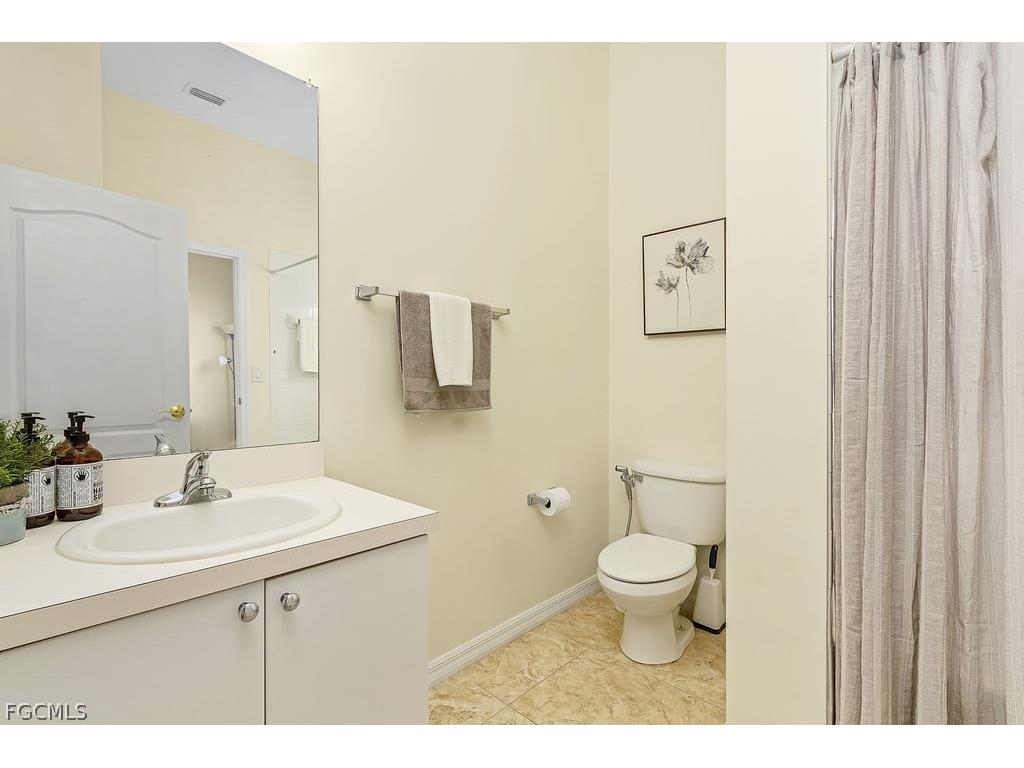 2557 Keystone Lake Drive Cape Coral FL 33909 2026006834 image12