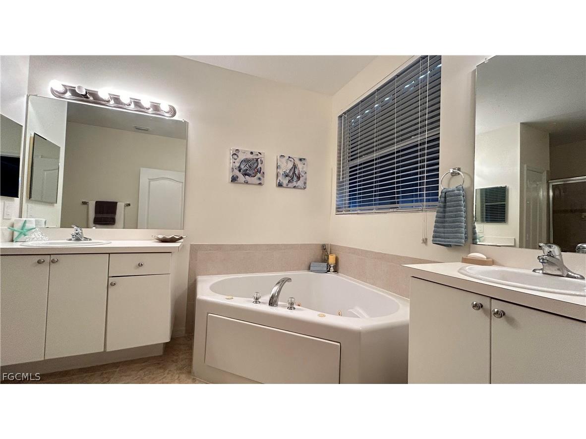 2557 Keystone Lake Drive Cape Coral FL 33909 2026006834 image25