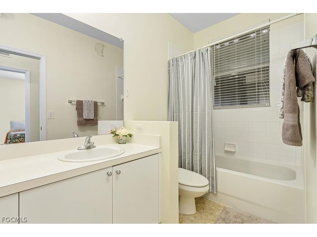 2557 Keystone Lake Drive Cape Coral FL 33909 2026006834 image8