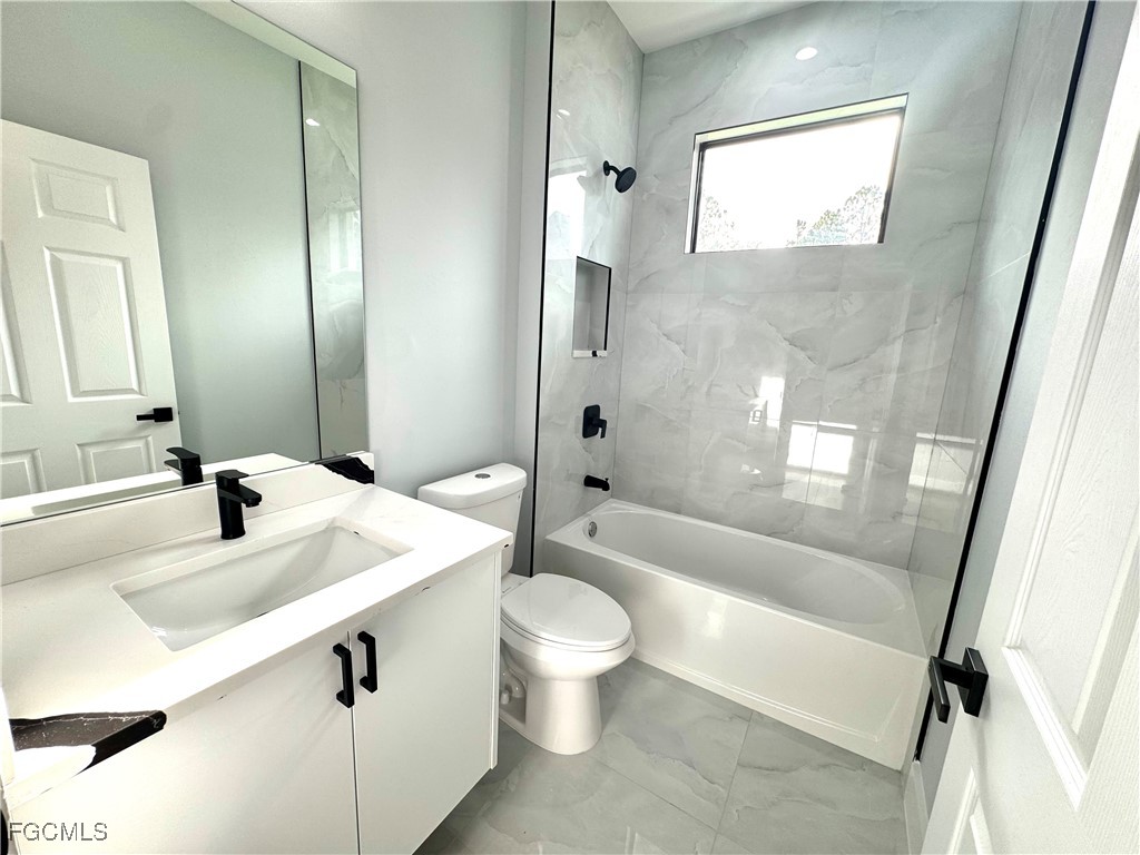 2558 72nd Avenue NE Naples FL 34120 2025007680 image19