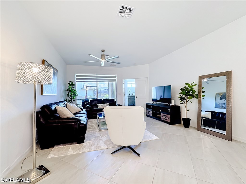 2558 Vine Avenue Naples FL 34120 226021688 image19