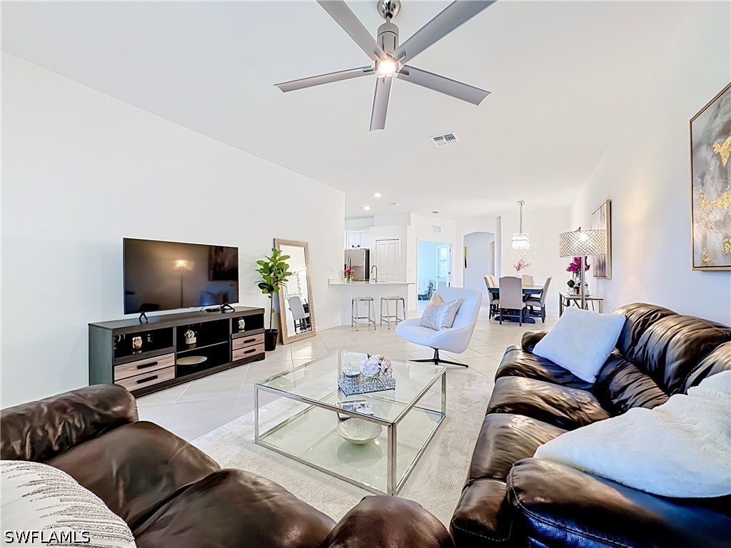 2558 Vine Avenue Naples FL 34120 226021688 image23