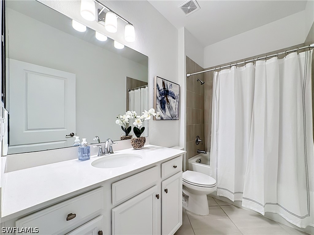 2558 Vine Avenue Naples FL 34120 226021688 image26