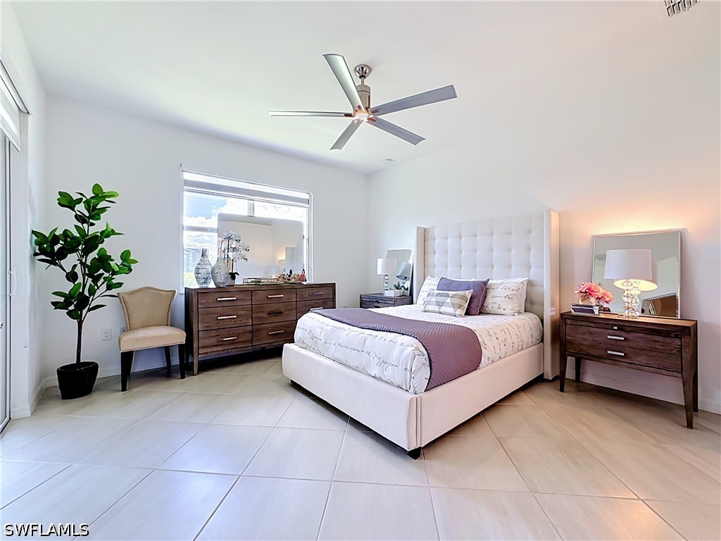 2558 Vine Avenue Naples FL 34120 226021688 image28