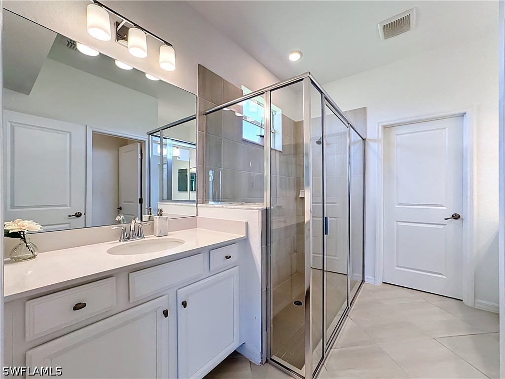 2558 Vine Avenue Naples FL 34120 226021688 image31
