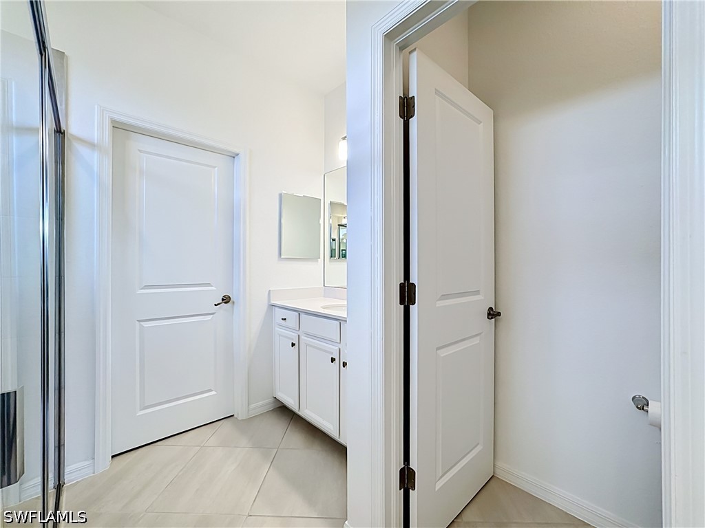 2558 Vine Avenue Naples FL 34120 226021688 image32