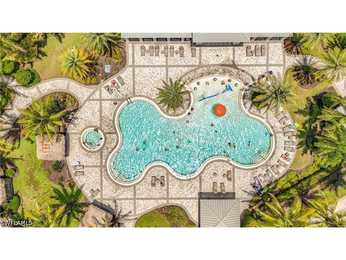 2558 Vine Avenue Naples FL 34120 226021688 image40