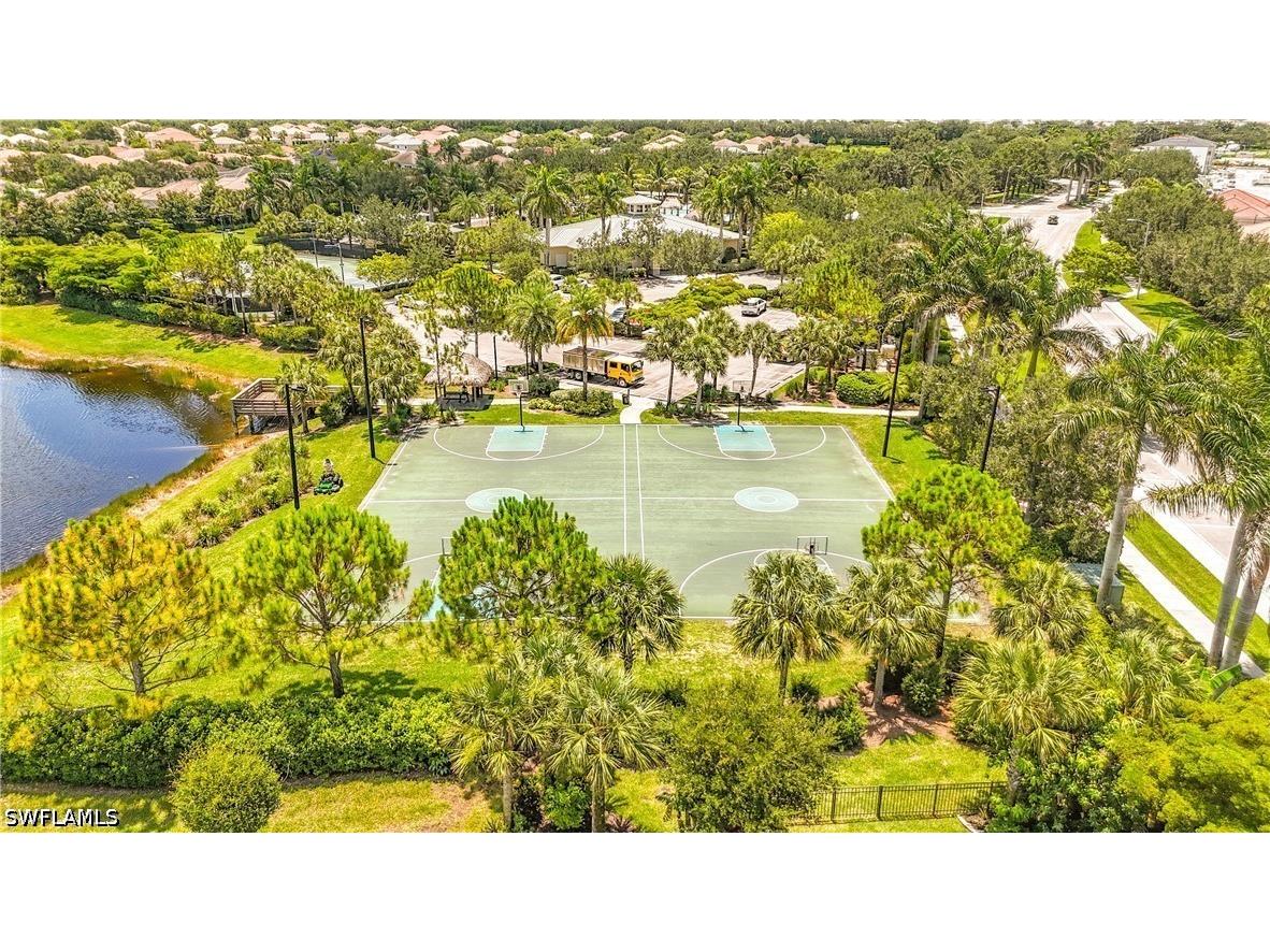 2558 Vine Avenue Naples FL 34120 226021688 image46