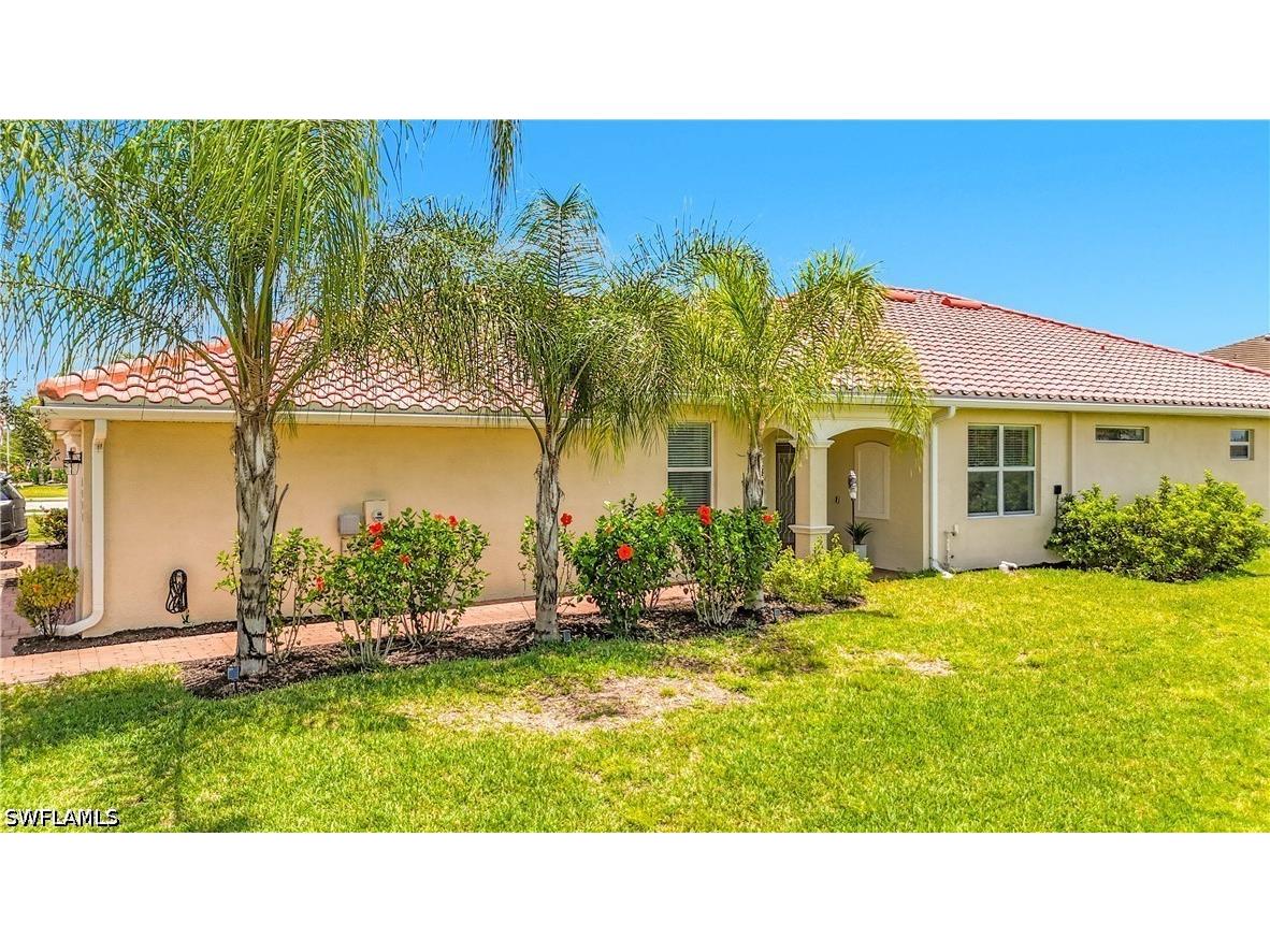 2558 Vine Avenue Naples FL 34120 226021688 image7
