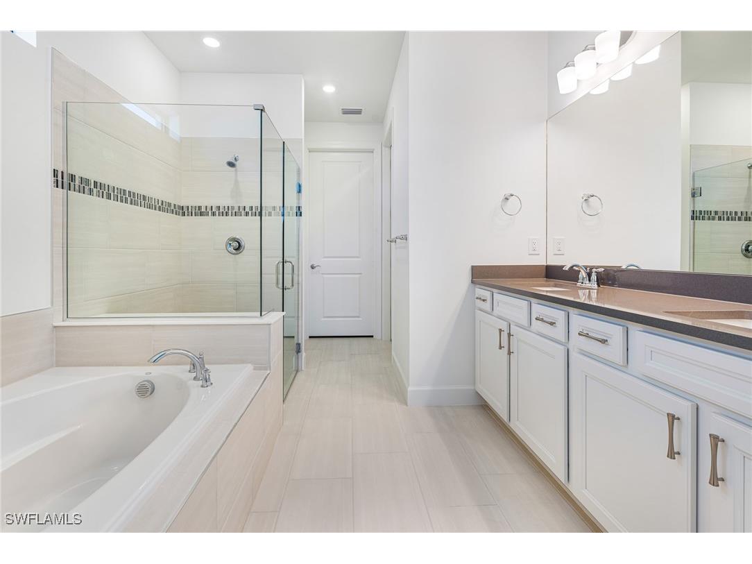 25594 Shoreline Gaze Drive Bonita Springs FL 34135 226000718 image9