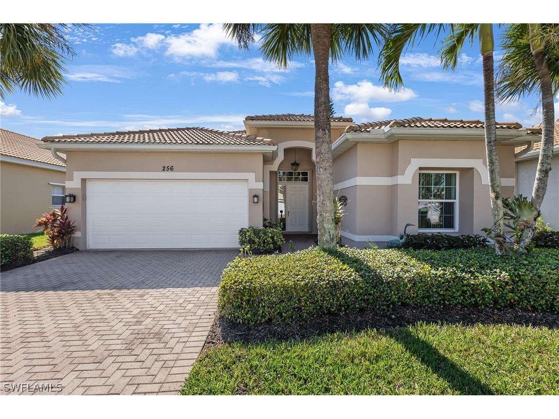 256 Glen Eagle Circle Naples FL 34104 223008331 image1