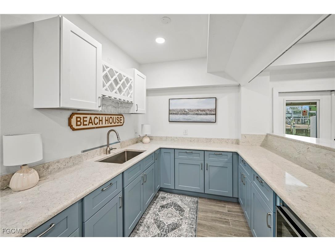 256 Ibis Street Fort Myers Beach FL 33931 2025014701 image14