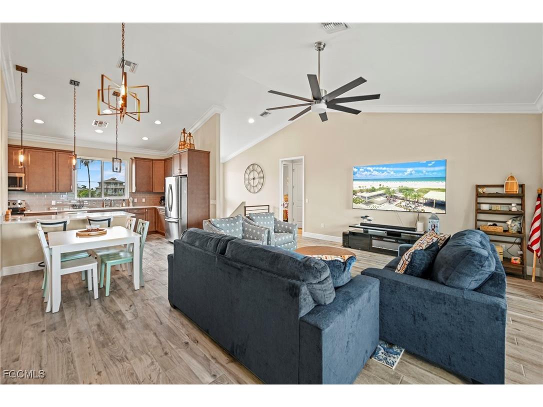 256 Ibis Street Fort Myers Beach FL 33931 2025014701 image18