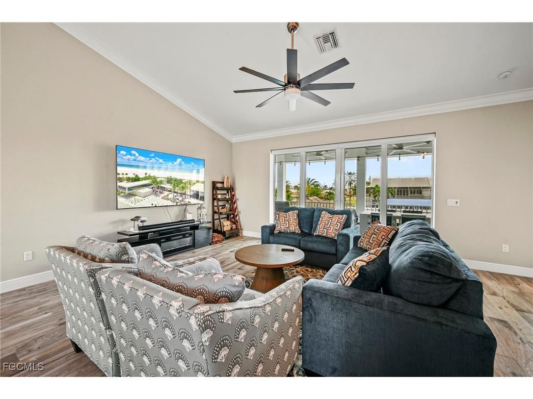 256 Ibis Street Fort Myers Beach FL 33931 2025014701 image19