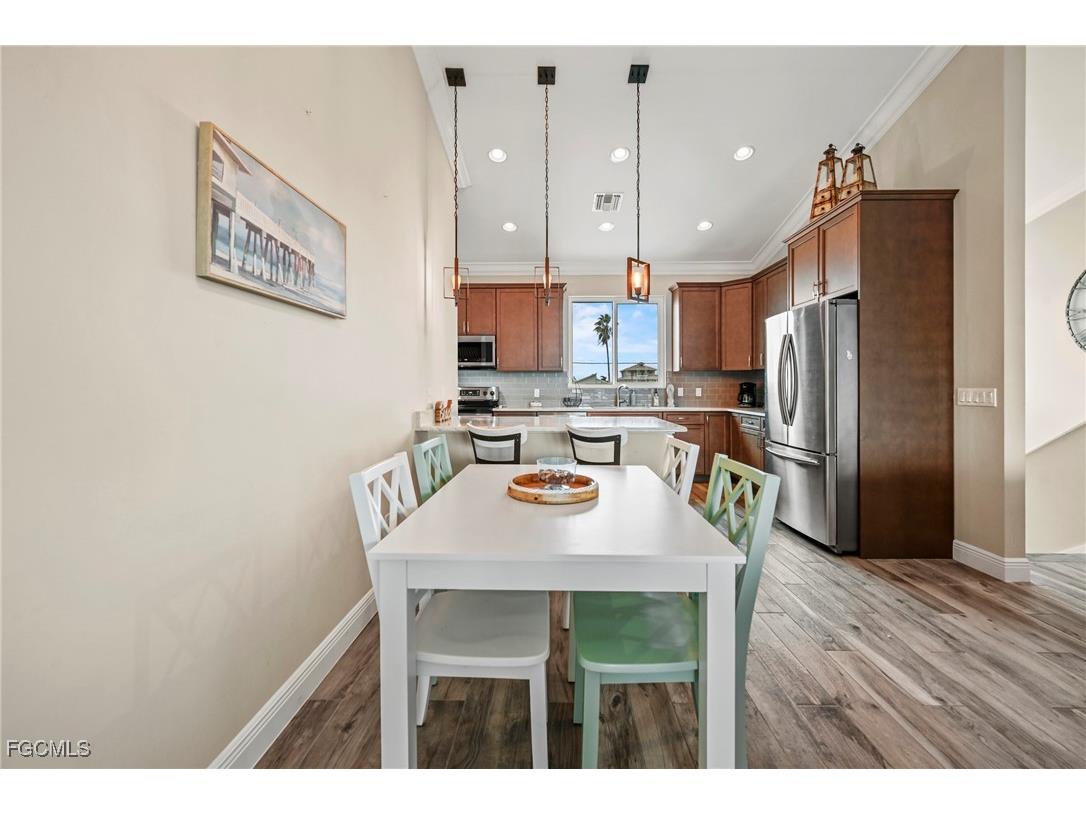 256 Ibis Street Fort Myers Beach FL 33931 2025014701 image20