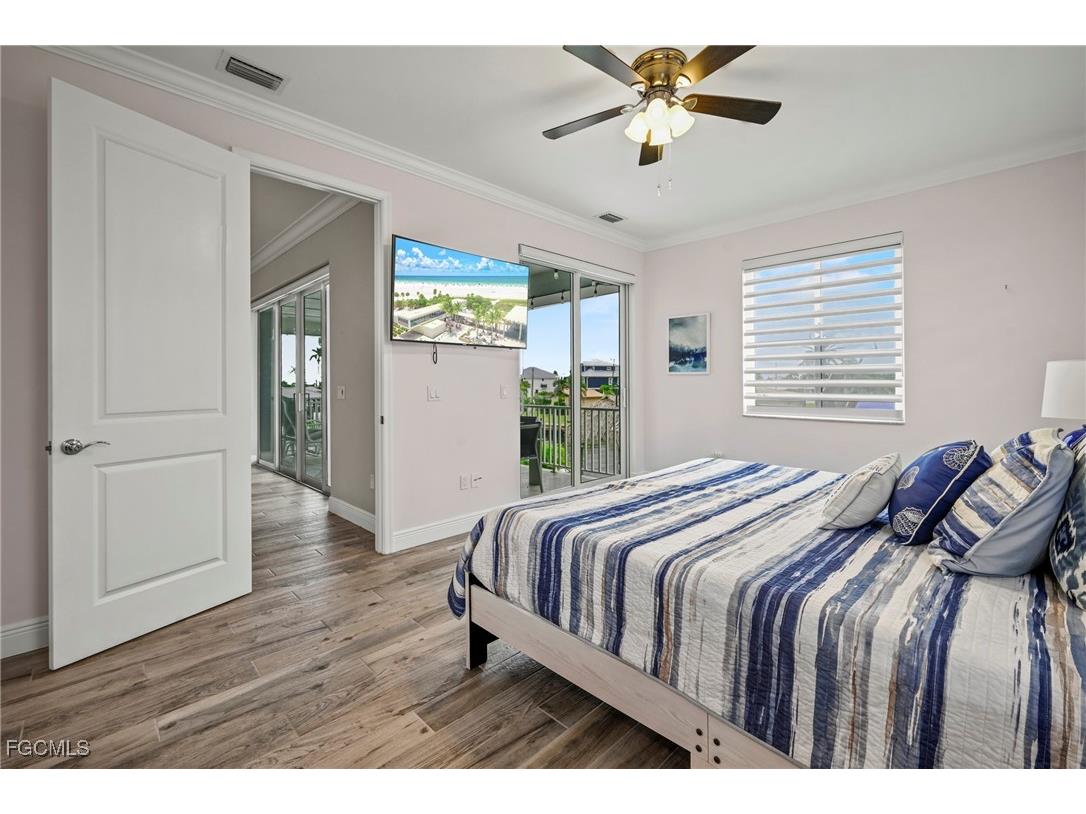 256 Ibis Street Fort Myers Beach FL 33931 2025014701 image25