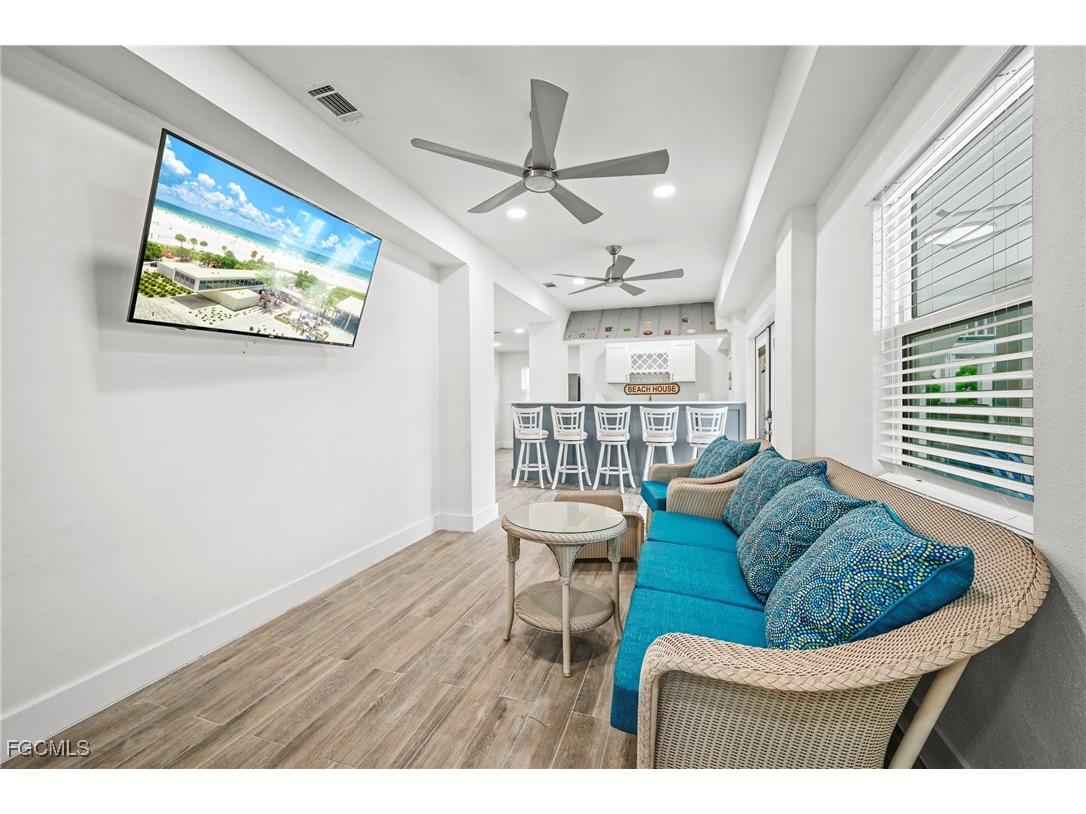 256 Ibis Street Fort Myers Beach FL 33931 2025014701 image32