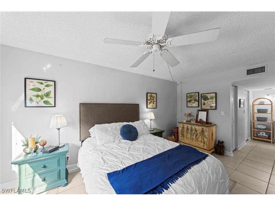 256 Palm Drive #1 Naples FL 34112 226008905 image17