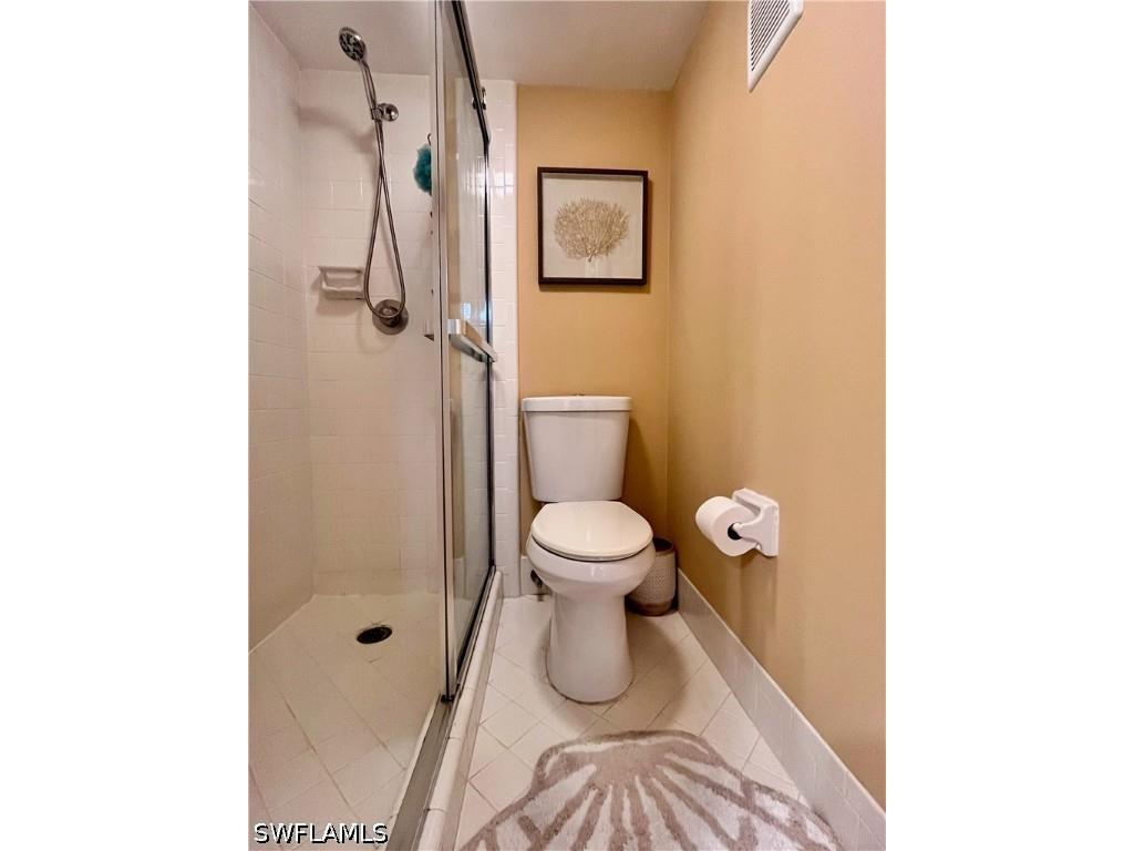 256 Palm Drive #6 Naples FL 34112 226006409 image10