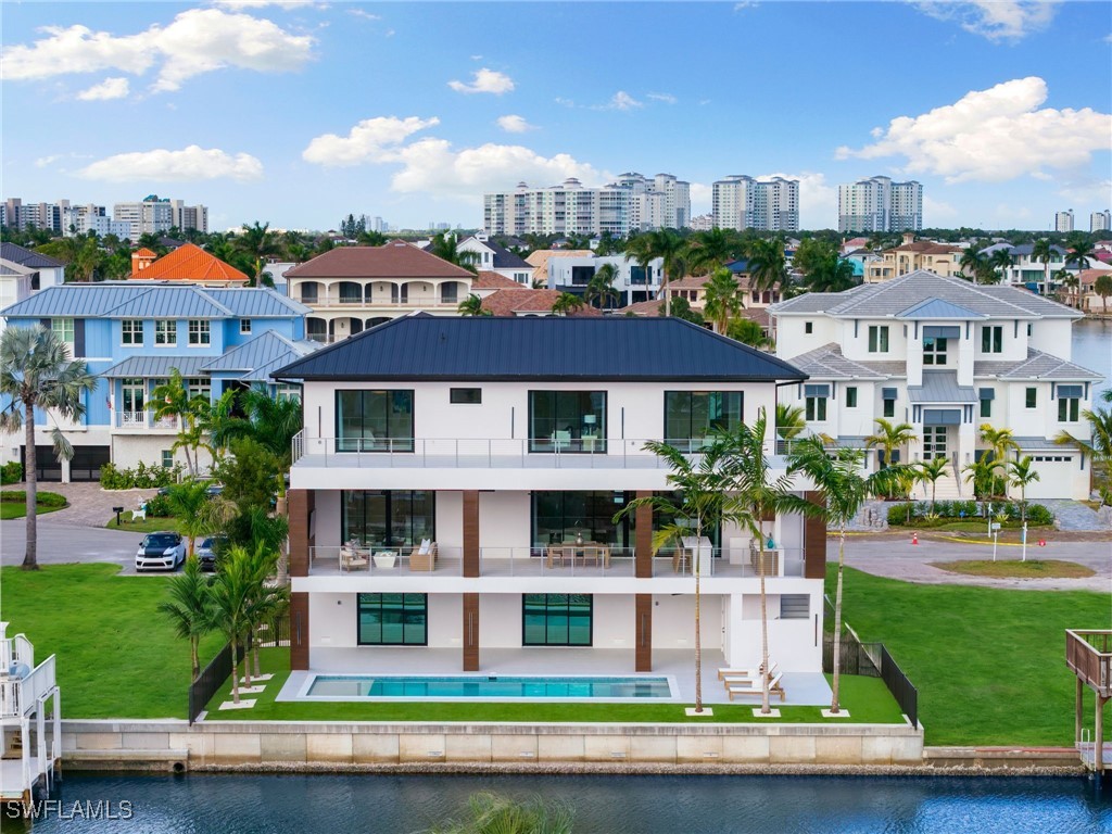 256 Trade Winds Avenue Naples FL 34108 225082558 image2