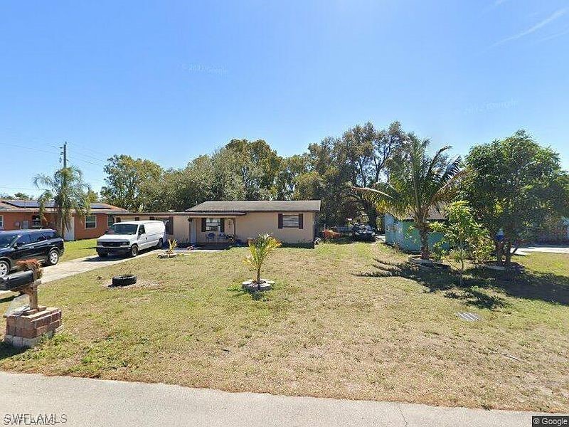 2560 Kennesaw Street Fort Myers FL 33901 223019529 image1