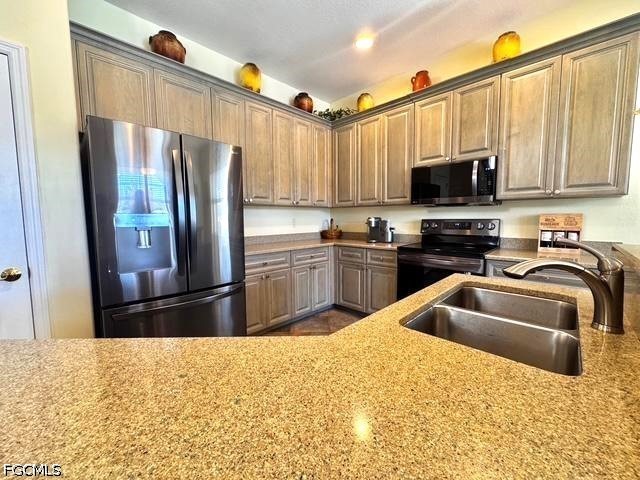 2560 Keystone Lake Drive Cape Coral FL 33909 2026024778 image11