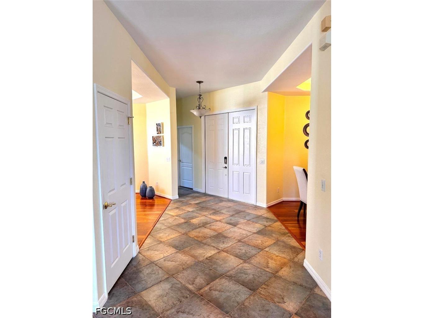 2560 Keystone Lake Drive Cape Coral FL 33909 2026024778 image5